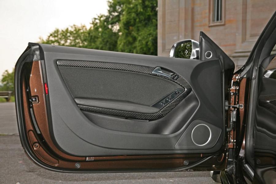 Детали интерьера Audi A5 Cabriolet by Senner Tuning 2009 года  (фото 6 из 27)